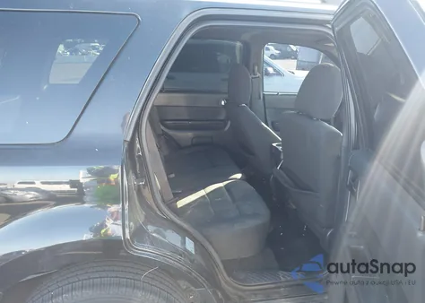 2010 Ford Escape Xlt from USA, damaged, VIN 1FMCU0DGXAKD21912